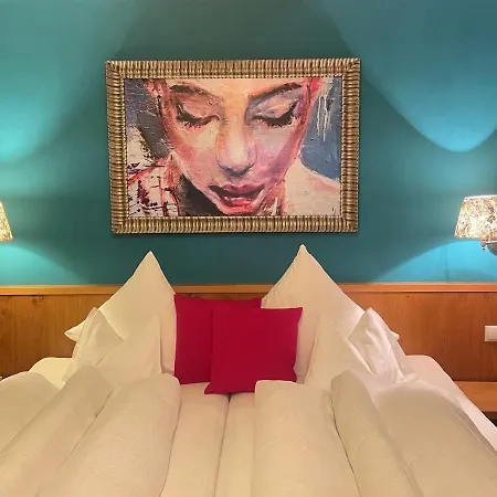 Dr. Otto Murr Hotel